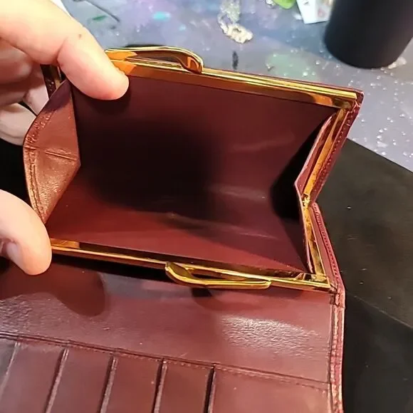 Cartier Tri-fold Wallet Mast Lines Bordeaux Leather Good Used Condition